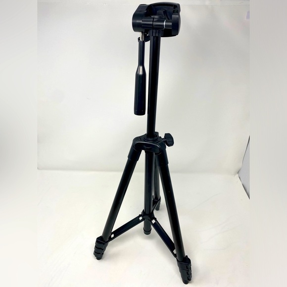 Black Camera Tripod - Picture 1 of 2
